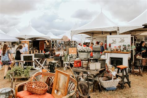 st louis vintage market.